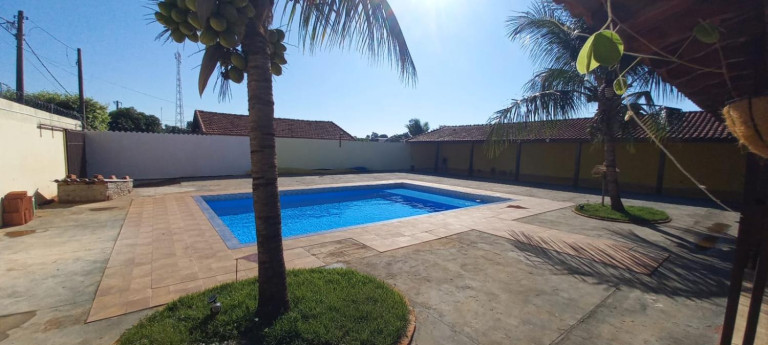 Imagem Casa com 4 Quartos à Venda, em Macucos - Macucos Imagem Casa com 4 Quartos à Venda, em Macucos - Macucos