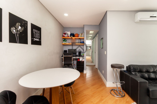 Imagem Apartamento com 2 Quartos à Venda, 60 m² em Moema - São Paulo