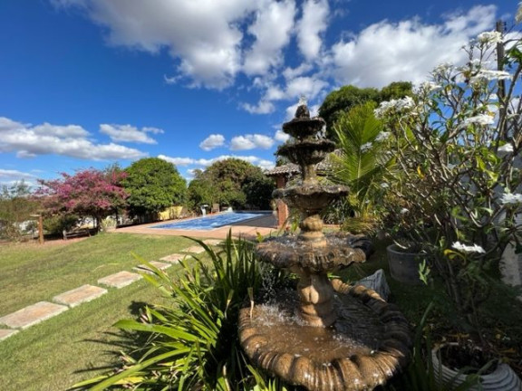 Imagem Chácara com 6 Quartos à Venda, 660 m² em Condomínio Parque Dos Cisnes - Goiânia Imagem Chácara com 6 Quartos à Venda, 660 m² em Condomínio Parque Dos Cisnes - Goiânia