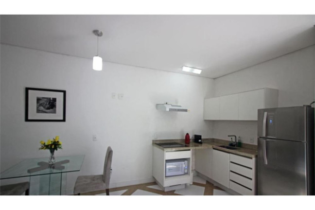 Imagem Imóvel com 1 Quarto à Venda,  em Granja Viana - Cotia