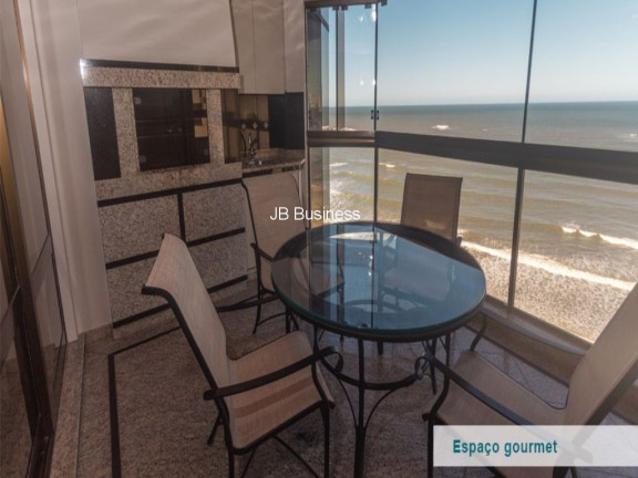 Imagem Imóvel com 3 Quartos à Venda, 250 m² em Centro - Balneário Camboriú Imagem Imóvel com 3 Quartos à Venda, 250 m² em Centro - Balneário Camboriú