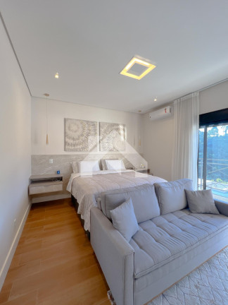 Imagem Casa de Condomínio com 3 Quartos à Venda, 422 m² em Tamboré - Santana De Parnaíba Imagem Casa de Condomínio com 3 Quartos à Venda, 422 m² em Tamboré - Santana De Parnaíba