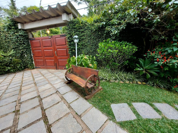 Imagem Casa com 4 Quartos à Venda, 574 m² em Granja Guarani - Teresópolis