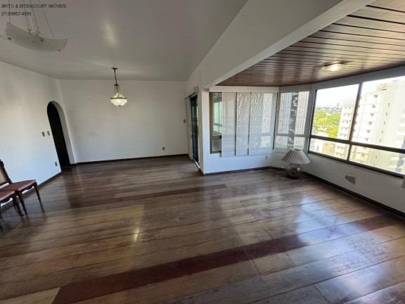 Imagem Imóvel com 4 Quartos à Venda, 100 m² em Graça - Salvador Imagem Imóvel com 4 Quartos à Venda, 100 m² em Graça - Salvador