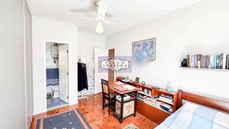 Imagem Apartamento com 4 Quartos à Venda, 161 m² em Lagoa - Rio De Janeiro Imagem Apartamento com 4 Quartos à Venda, 161 m² em Lagoa - Rio De Janeiro