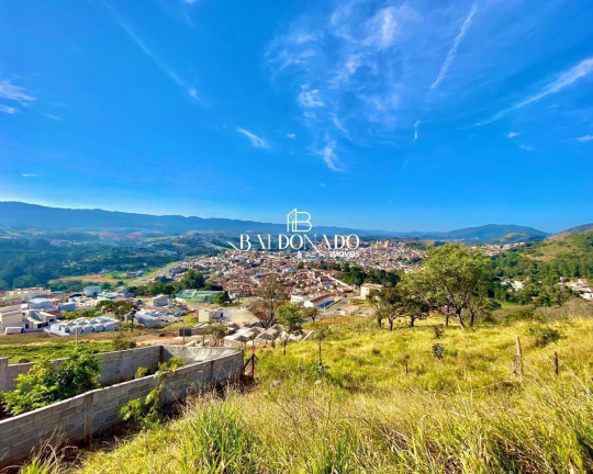 Imagem Terreno à Venda, 650 m² em Centro - Extrema Imagem Terreno à Venda, 650 m² em Centro - Extrema