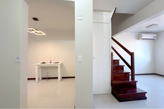 Imagem Casa com 3 Quartos à Venda, 73 m² em Sarandi - Porto Alegre Imagem Casa com 3 Quartos à Venda, 73 m² em Sarandi - Porto Alegre