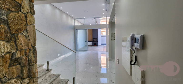 Imagem Casa com 3 Quartos à Venda, 300 m² em Sorocaba Imagem Casa com 3 Quartos à Venda, 300 m² em Sorocaba