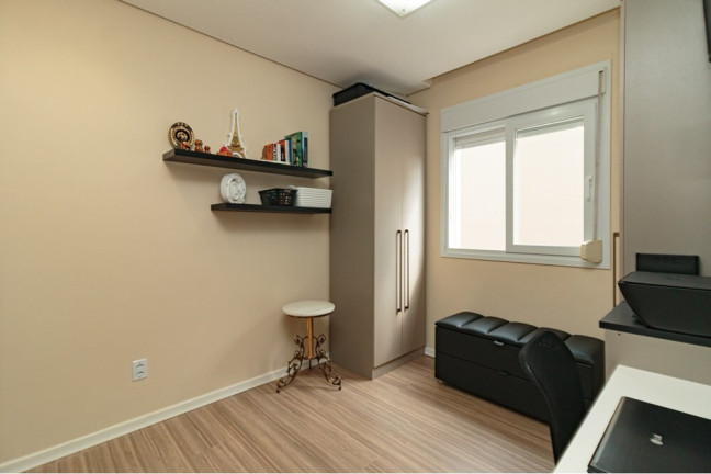Imagem Apartamento com 2 Quartos à Venda, 74 m² em Cristo Redentor - Porto Alegre