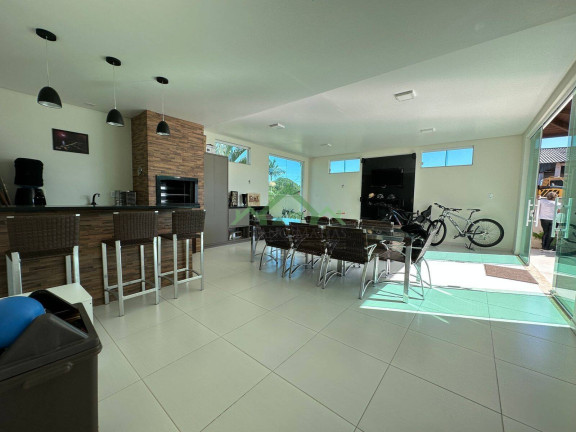 Imagem Casa com 3 Quartos à Venda, 670 m² em Centro - Balneário Barra Do Sul