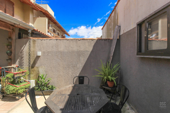 Imagem Casa com 2 Quartos à Venda, 82 m² em Hípica - Porto Alegre