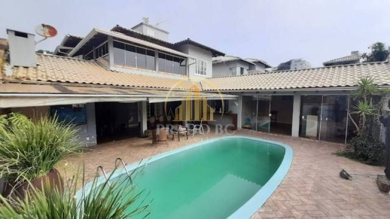 Casa com 5 Quartos à Venda, 10 m² em Praia Dos Amores - Balneário Camboriú