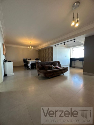 Imagem Apartamento com 4 Quartos para Temporada, 170 m² em Centro - Balneário Camboriú Imagem Apartamento com 4 Quartos para Temporada, 170 m² em Centro - Balneário Camboriú