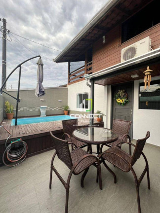 Imagem Casa com 3 Quartos à Venda, 264 m² em Espinheiros - Itajaí