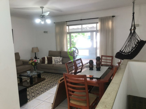 Imagem Casa com 3 Quartos à Venda, 153 m² em Embaré - Santos