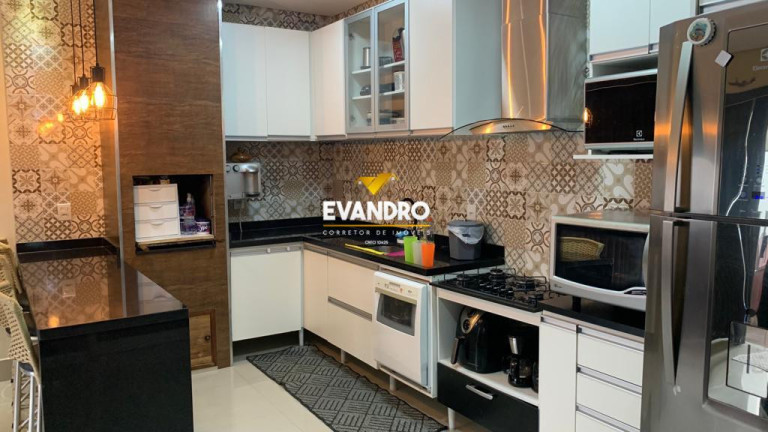 Imagem Casa com 4 Quartos à Venda, 190 m² em Santa Cruz - Cuiabá Imagem Casa com 4 Quartos à Venda, 190 m² em Santa Cruz - Cuiabá
