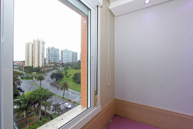 Imagem Imóvel com 3 Quartos à Venda, 167 m² em Jardim Europa - Porto Alegre Imagem Imóvel com 3 Quartos à Venda, 167 m² em Jardim Europa - Porto Alegre