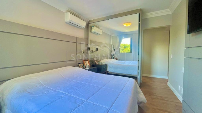 Imagem Apartamento com 3 Quartos à Venda, 142 m² em Centro - Florianópolis Imagem Apartamento com 3 Quartos à Venda, 142 m² em Centro - Florianópolis