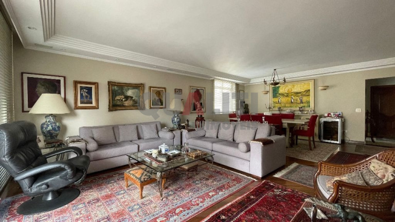 Apartamento com 3 Quartos para Alugar, 222 m² em Jardim Paulista - São Paulo