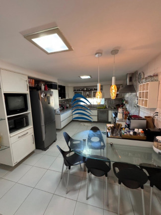 Imagem Casa com 4 Quartos à Venda, 300 m² em Itapuã - Salvador