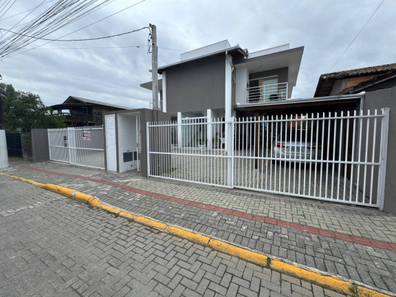 Apartamento com 2 Quartos à Venda, 60 m² em Centro - Balneário Piçarras