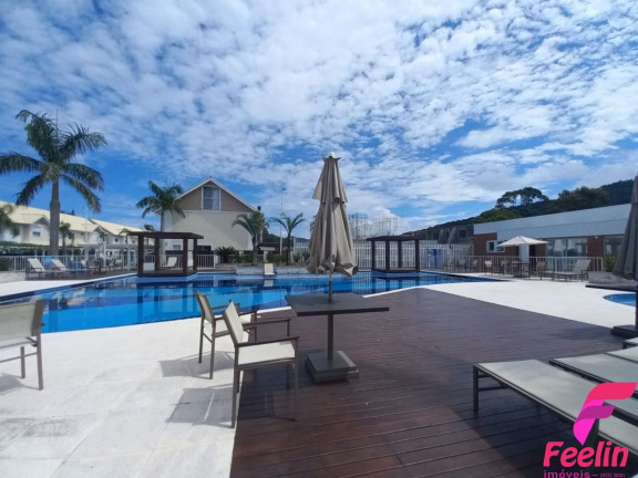 Imagem Casa de Condomínio com 3 Quartos à Venda, 96 m² em Morro Das Pedras - Florianópolis