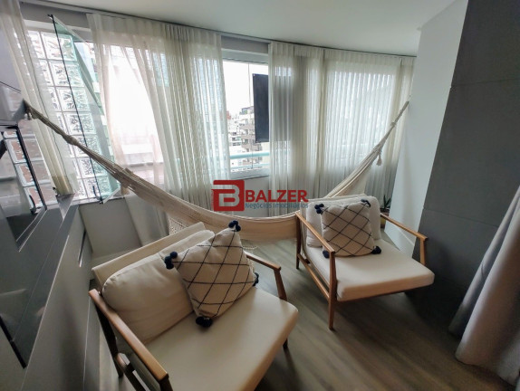 Imagem Apartamento com 3 Quartos à Venda, 131 m² em Centro - Florianópolis Imagem Apartamento com 3 Quartos à Venda, 131 m² em Centro - Florianópolis