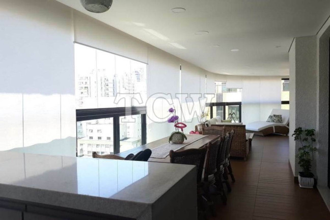 Apartamento com 4 Quartos à Venda, 215 m² em Jardins - São Paulo