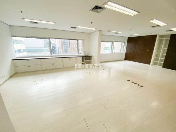 Imagem Imóvel Comercial à Venda, 64 m² em Vila Olímpia - São Paulo Imagem Imóvel Comercial à Venda, 64 m² em Vila Olímpia - São Paulo