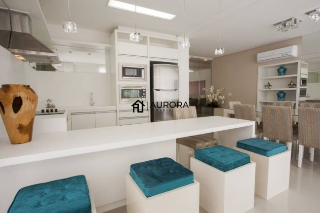 Imagem Apartamento com 3 Quartos à Venda, 131 m² em Centro - Balneário Camboriú Imagem Apartamento com 3 Quartos à Venda, 131 m² em Centro - Balneário Camboriú