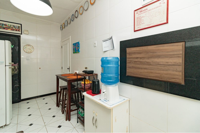 Imagem Imóvel com 3 Quartos à Venda, 117 m² em Petrópolis - Porto Alegre Imagem Imóvel com 3 Quartos à Venda, 117 m² em Petrópolis - Porto Alegre