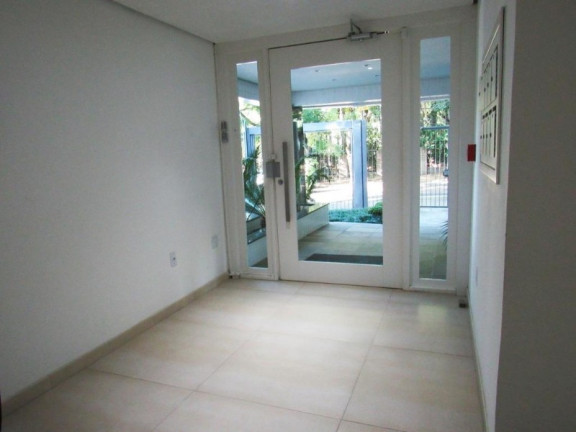 Imagem Imóvel com 3 Quartos à Venda, 395 m² em Auxiliadora - Porto Alegre Imagem Imóvel com 3 Quartos à Venda, 395 m² em Auxiliadora - Porto Alegre