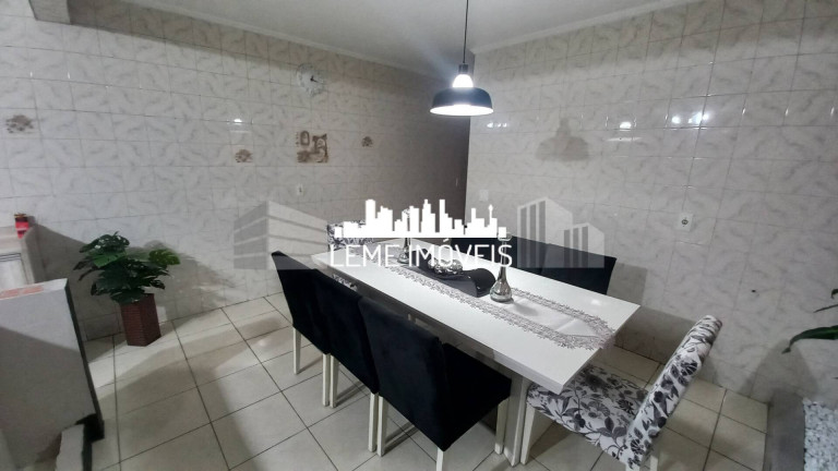 Imagem Sobrado com 4 Quartos à Venda, 265 m² em Jardim Iguatemi - São Paulo Imagem Sobrado com 4 Quartos à Venda, 265 m² em Jardim Iguatemi - São Paulo