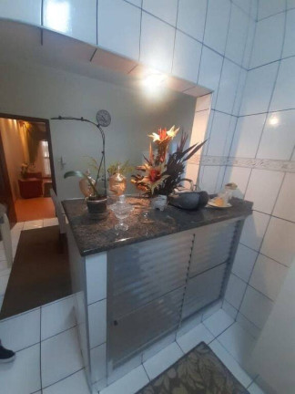 Imagem Casa com 3 Quartos à Venda, 125 m² em Vila Jaboticabeira - Taubaté Imagem Casa com 3 Quartos à Venda, 125 m² em Vila Jaboticabeira - Taubaté