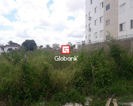 Imagem Terreno à Venda, 452 m² em Augusta Mota - Montes Claros