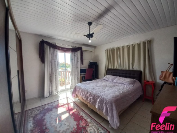 Imagem Casa com 3 Quartos à Venda, 166 m² em Campeche - Florianópolis