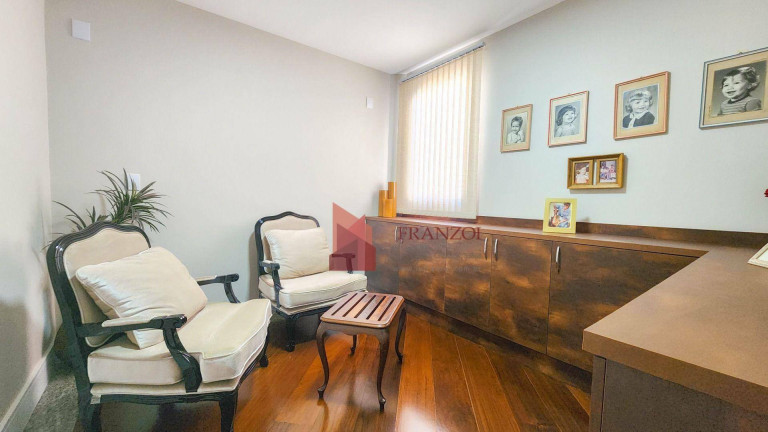 Imagem Apartamento com 4 Quartos à Venda, 236 m² em Centro - Itajaí
