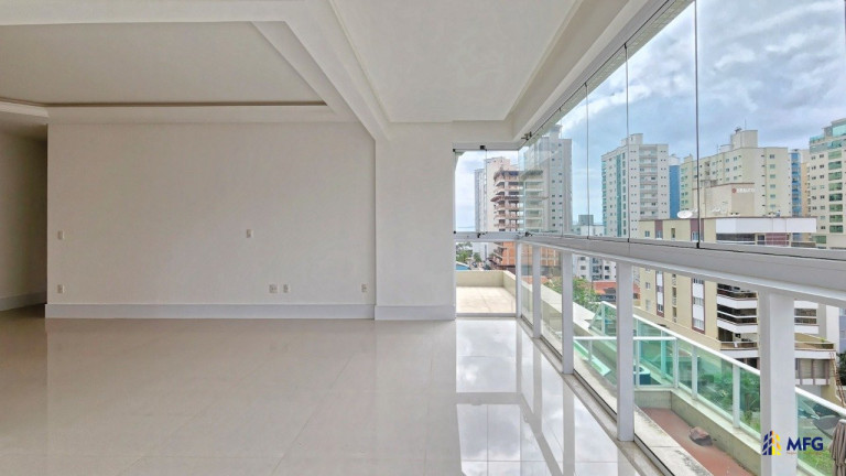 Imagem Apartamento com 3 Quartos à Venda, em Edifício Le Tre Torri - Itapema Imagem Apartamento com 3 Quartos à Venda, em Edifício Le Tre Torri - Itapema