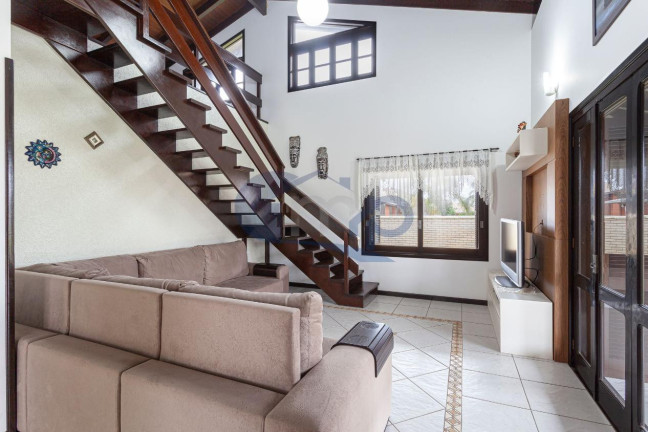 Imagem Casa com 4 Quartos à Venda, 335 m² em Paraíso (distrito) - Torres
