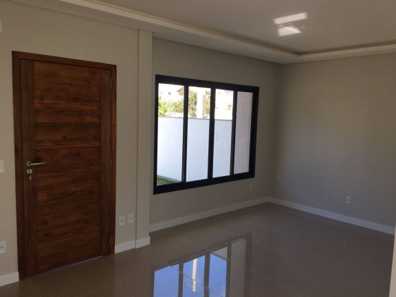 Imagem Casa de Condomínio com 3 Quartos à Venda, 130 m² em Cachoeira Do Bom Jesus - Florianópolis