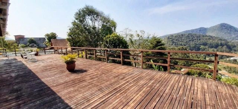 Imagem Imóvel com 31 Quartos à Venda, 900 m² em Tijuca - Teresópolis Imagem Imóvel com 31 Quartos à Venda, 900 m² em Tijuca - Teresópolis
