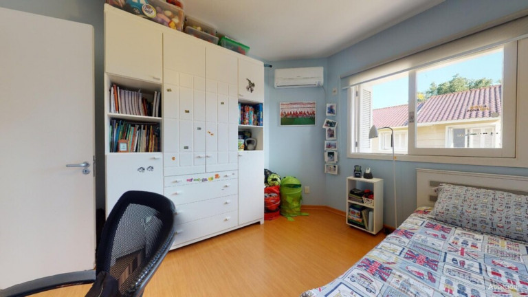 Imagem Imóvel com 3 Quartos à Venda, em Nonoai - Porto Alegre Imagem Imóvel com 3 Quartos à Venda, em Nonoai - Porto Alegre