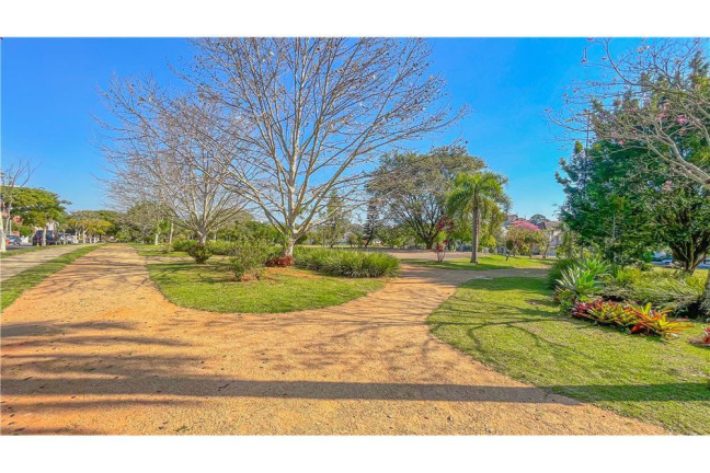 Imagem Casa com 3 Quartos à Venda, em Jardim Itu - Porto Alegre Imagem Casa com 3 Quartos à Venda, em Jardim Itu - Porto Alegre