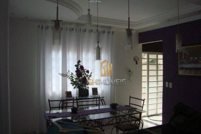 Imagem Sobrado com 3 Quartos à Venda, 198 m² em Jardim Presidente - Goiânia