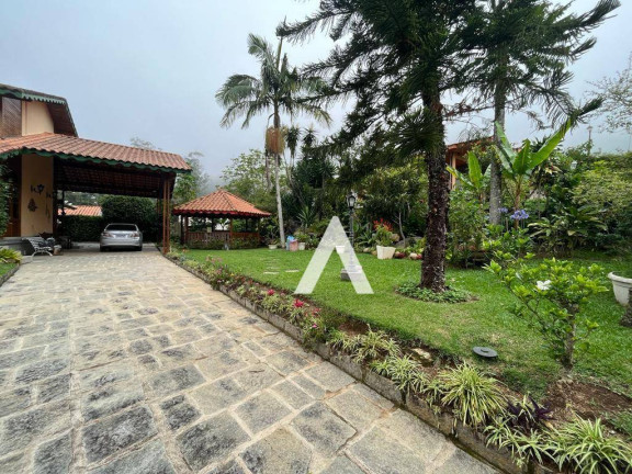 Imagem Casa com 5 Quartos à Venda, 350 m² em Iucas - Teresópolis