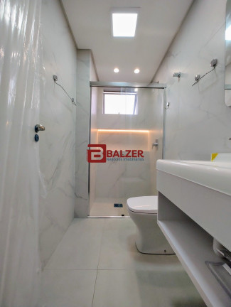 Imagem Apartamento com 2 Quartos à Venda, 94 m² em Centro - Florianópolis Imagem Apartamento com 2 Quartos à Venda, 94 m² em Centro - Florianópolis