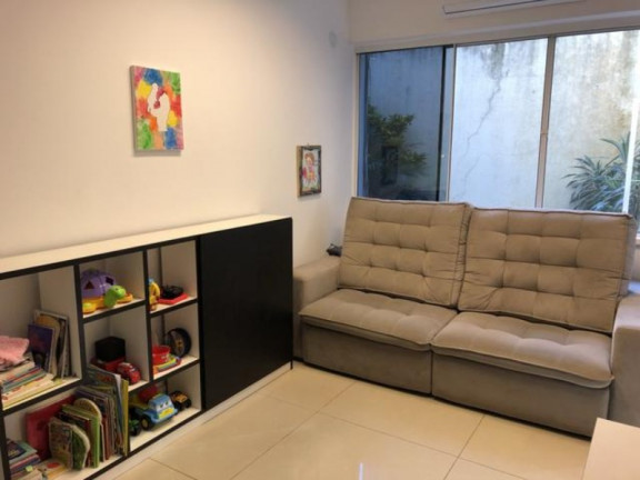 Imagem Apartamento com 2 Quartos à Venda, 75 m² em Moinhos De Vento - Porto Alegre Imagem Apartamento com 2 Quartos à Venda, 75 m² em Moinhos De Vento - Porto Alegre