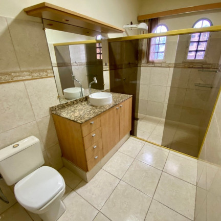 Imagem Casa com 5 Quartos para Alugar, 458 m² em Aleixo - Manaus