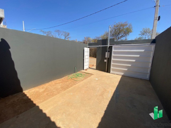 Imagem Casa com 3 Quartos à Venda, 62 m² em Monte Belo - Montes Claros