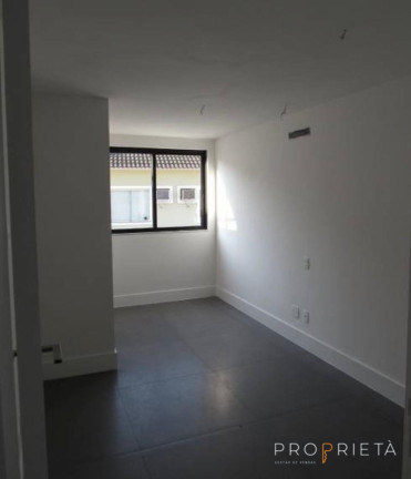 Imagem Casa de Condomínio com 4 Quartos à Venda, 310 m² em Barra Da Tijuca - Rio De Janeiro Imagem Casa de Condomínio com 4 Quartos à Venda, 310 m² em Barra Da Tijuca - Rio De Janeiro